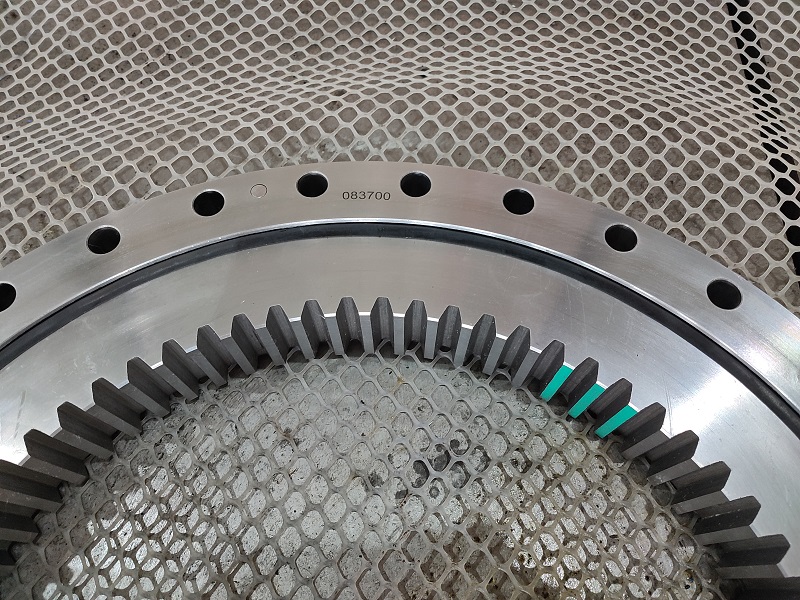 Crossed roller Slewing bearing RKS.162.14.0744 with internal teeth 