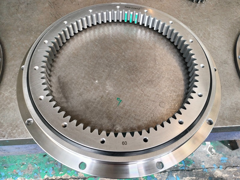 Slewing bearing RK6-22N1Z with internal teeth 648*447*56mm