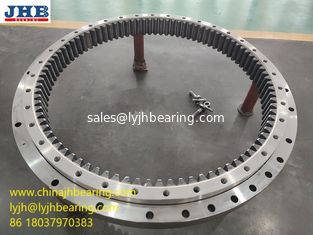 China Bearing 1092DBS101y 1358X1092X125mm Slewing Bearing With Internal Teeth Unequal Hole supplier