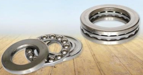 Installation of single or double direction thrust ball bearings.